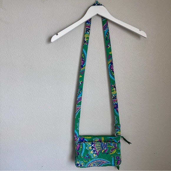 Vera Bradley Hipster Crossbody Handbag Emerald Paisley Retired Built-In Wallet